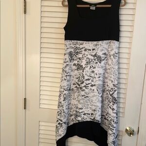 Libra Black White Gathered Side Peaked Sleeveless Dress